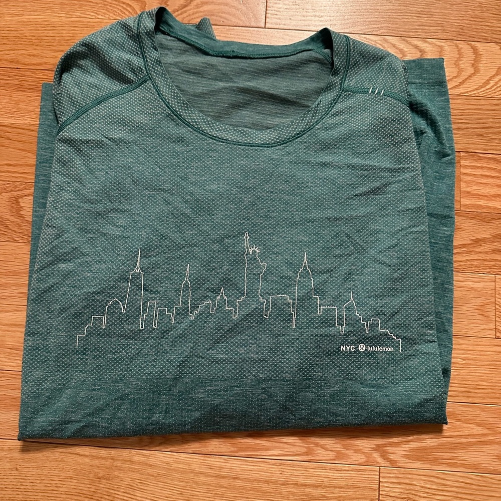 Men’s custom Lululemon long sleeve
